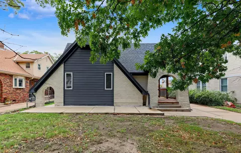 424 N Dellrose Ave, Wichita, KS 67208