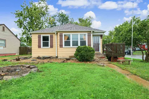 529 Franklin St, Salina, KS 67401