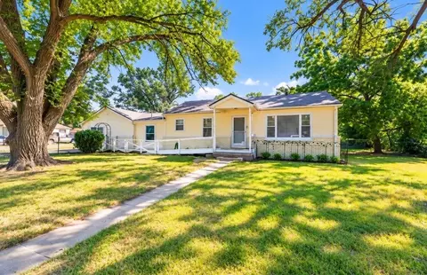 4204 S Bartlow Dr, Wichita, KS 67217