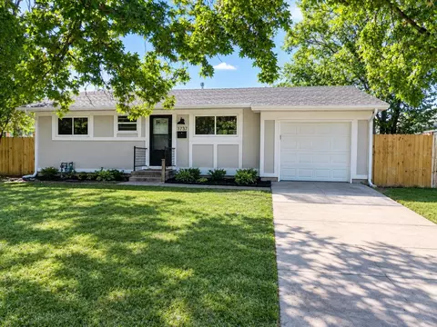 1737 S Fern Ave, Wichita, KS 67213