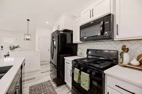 Kitchen - 10514 W Wilkinson, Maize, KS 67101 photo 2 of 3