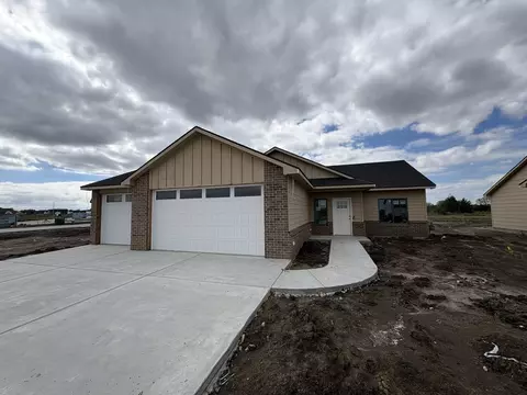 5809 Plumthicket St, Bel Aire, KS 67226
