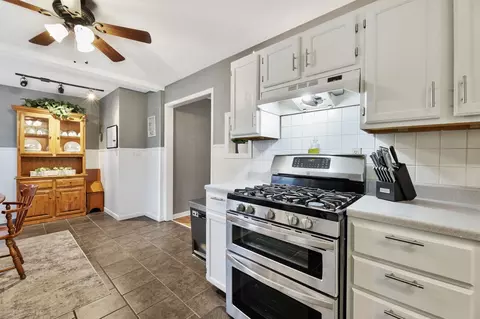 Kitchen - 1703 N Cron St, Augusta, KS 67010 photo 4 of 5