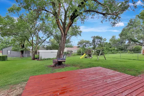 Exterior - 1703 N Cron St, Augusta, KS 67010 photo 4 of 9