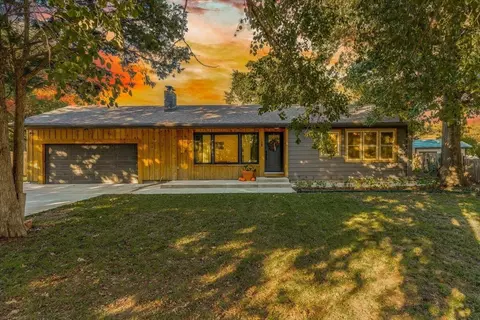 18 E Hawthorne St, Wichita, KS 67206