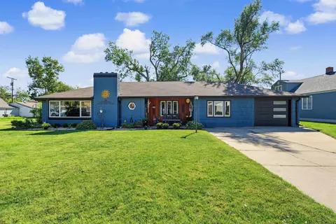 413 Woodlawn Ave, Salina, KS 67401