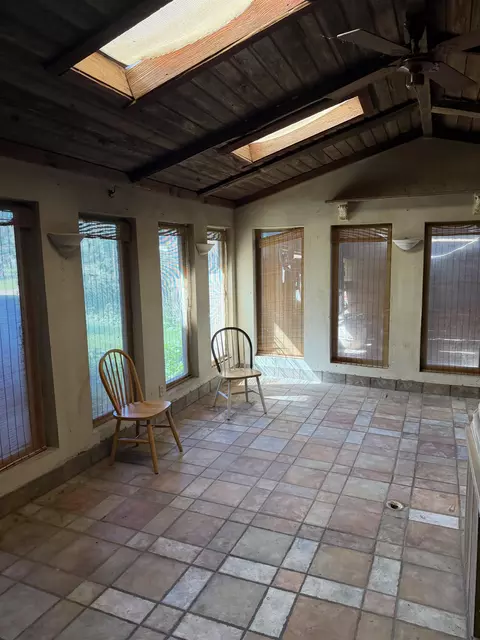 Exterior - 404 E 7th, Harper, KS 67058 photo 6 of 11