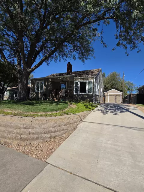 512 Franklin, Salina, KS 67401