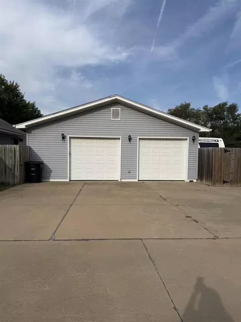 1447 N Custer Ln, Augusta, KS 67010 photo 3