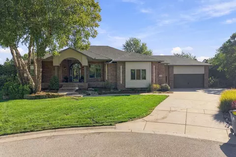 8421 W Meadow Park, Wichita, KS 67205