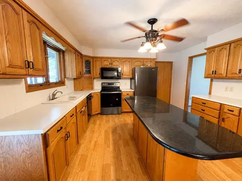 Kitchen - 409 N Willow St, Solomon, KS 67480 photo 2 of 4