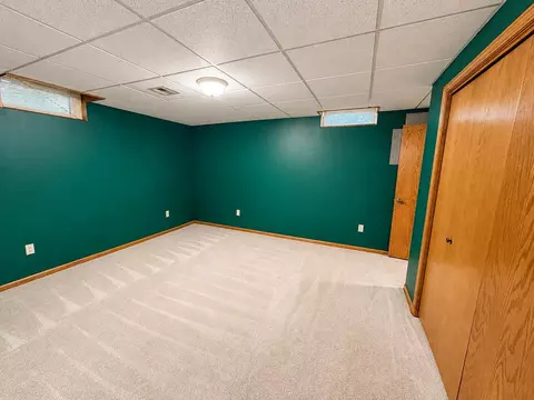 Bedroom - 409 N Willow St, Solomon, KS 67480 photo 5 of 5