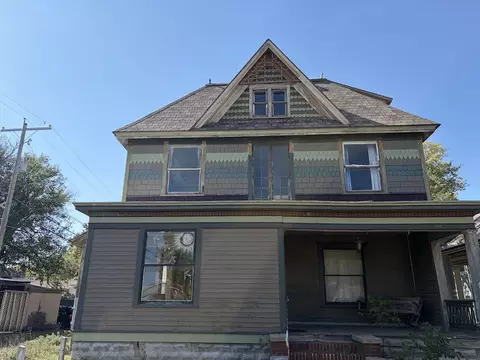 617 N Plum, Newton, KS 67114