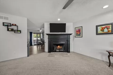 Living - 1706 Evergreen Ct, Derby, KS 67037 photo 2 of 3