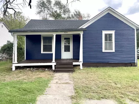 524 S Randall, Moundridge, KS 67107