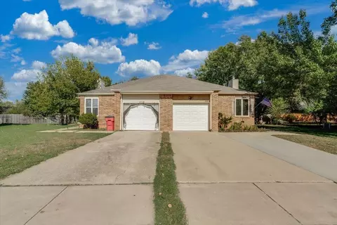 1114 S Capri Ln, Wichita, KS 67207