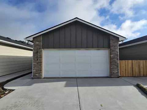 3647 N Starlight St, Maize, KS 67223 photo 2