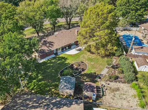 11528 W Valley Hi Dr, Wichita, KS 67209