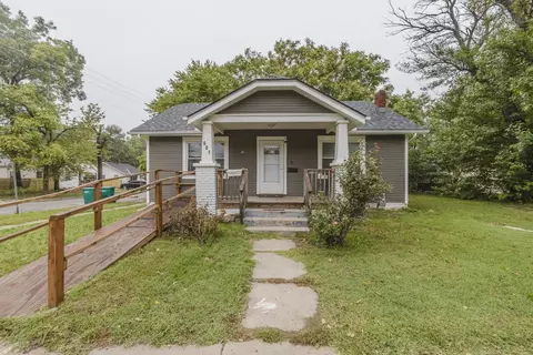 601 N Chautauqua, Wichita, KS 67214