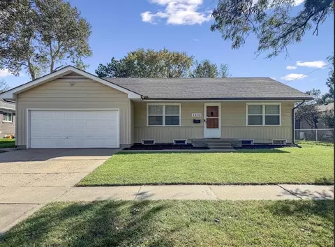 2428 S Bonn St, Wichita, KS 67217