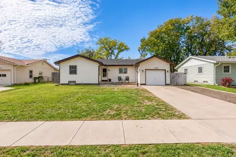 2086 Edward St, Salina, KS 67401