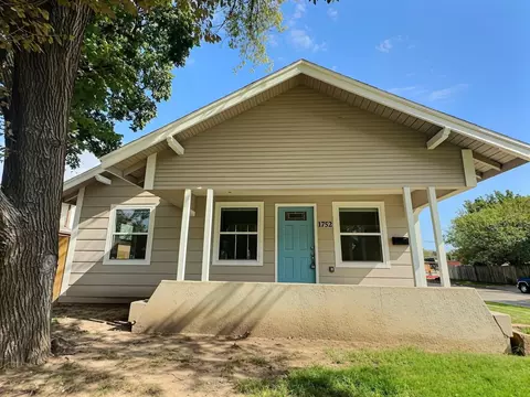 1752 S Market, Wichita, KS 67211