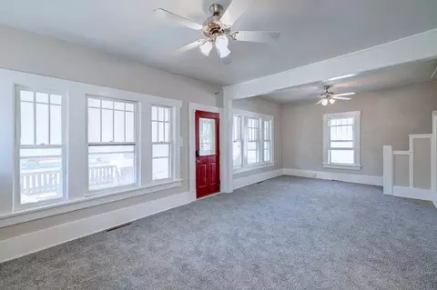 Living - 712 E 10th, Winfield, KS 67156 photo 4 of 6