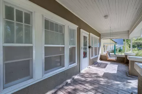 Exterior - 712 E 10th, Winfield, KS 67156 photo 4 of 6