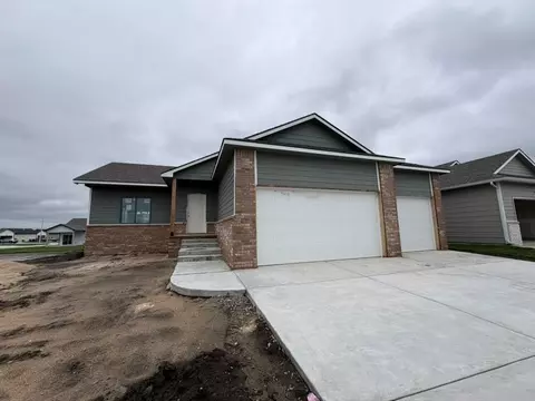 8997 Forbes Cir, Bel Aire, KS 67220