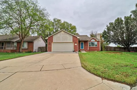 6163 Quail Ridge Ct, Bel Aire, KS 67220
