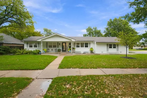 102 N Penrose Dr, Wichita, KS 67206