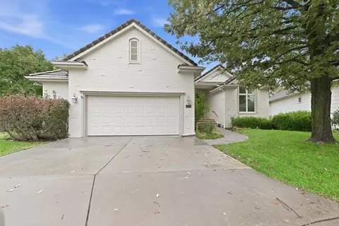 12820 E Crest Ridge Cir, Wichita, KS 67230