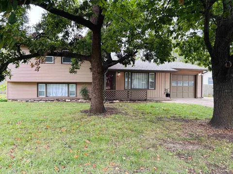 7501 W Galoway Ave, Wichita, KS 67212