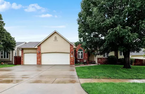 1862 S Tara Fls, Wichita, KS 67207