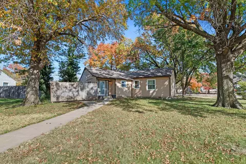 22 E Hawthorne St, Wichita, KS 67206