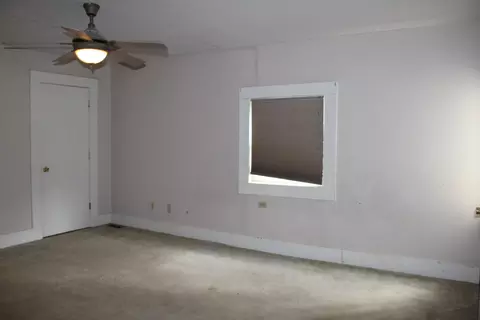 Bedroom - 710 E 14th Ave, Winfield, KS 67156 photo 4 of 5