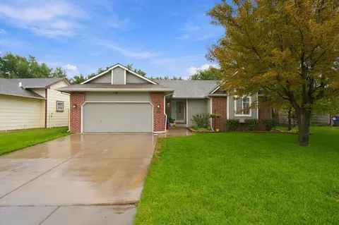 10405 W University Ct, Wichita, KS 67209