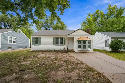 646 S Clifton Ave, Wichita, KS 67218