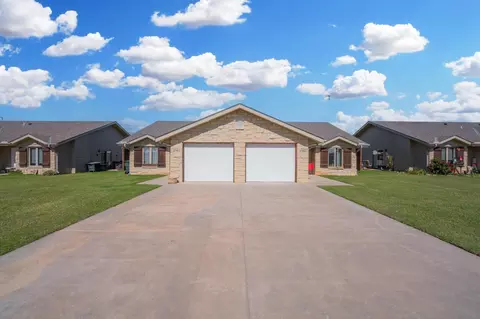 2061 E 12th St #AND 2065 E 12TH ST, Wellington, KS 67152