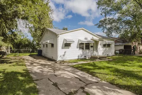 2422 W Jewell, Wichita, KS 67213