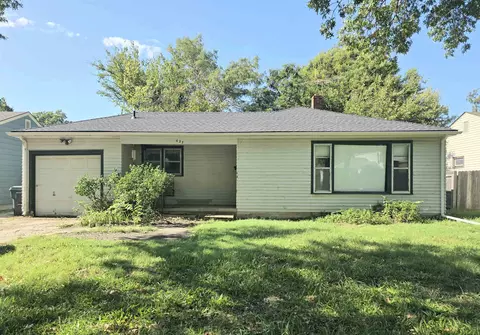 627 S Waverly Dr, Wichita, KS 67218
