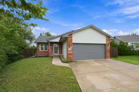 1941 S Smithmoor St, Wichita, KS 67207