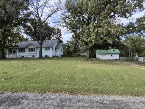 Exterior - 320 S Main St, Eureka, KS 67045 photo 5 of 7