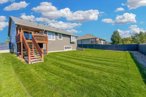 Exterior - 333 E Quail Ridge St, Mulvane, KS 67110 photo 5 of 7