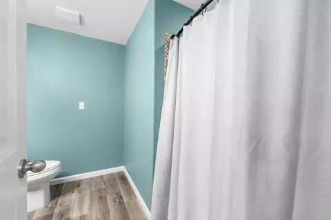 Bath - 333 E Quail Ridge St, Mulvane, KS 67110 photo 5 of 5