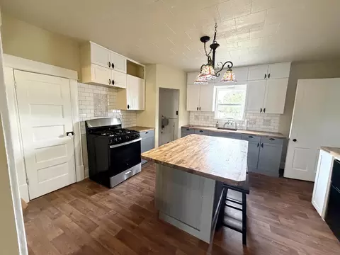 Kitchen - 26 Ash St, Miltonvale, KS 67466 photo 1 of 2