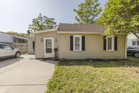 317 W 5th St, Newton, KS 67114