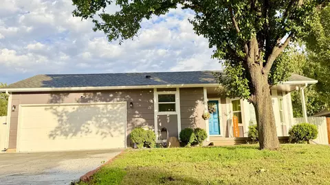 3830 S Brummett St, Wichita, KS 67215
