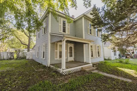 319 W 6th St, Newton, KS 67114