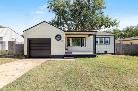 1826 S Roanoke, Wichita, KS 67218